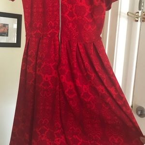 LulaRoe!  Red vintage pattern Amelia!